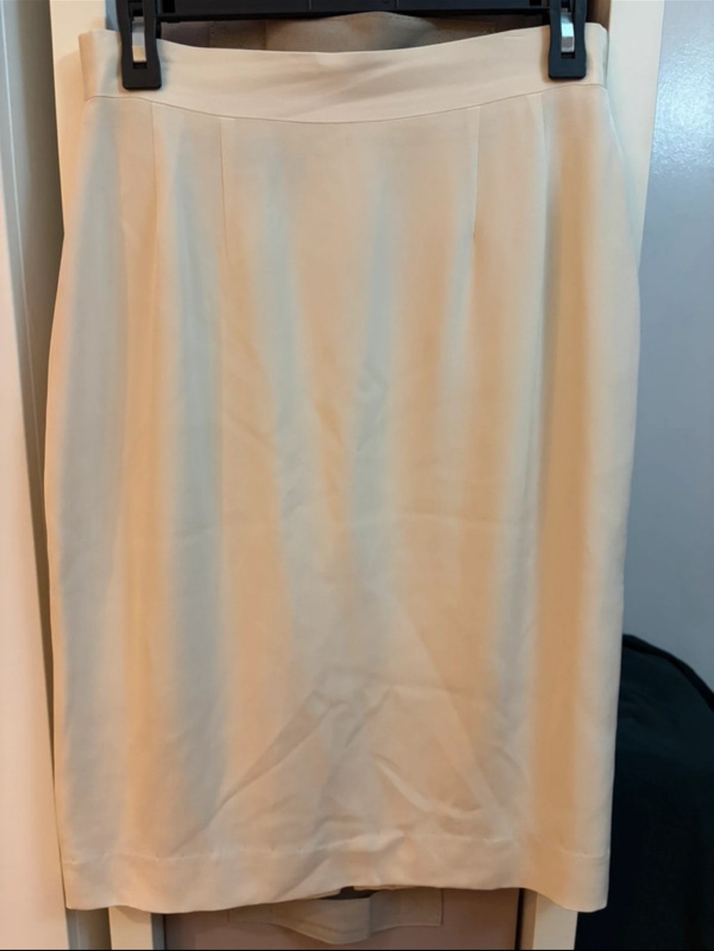 100% Silk Classic Women's Cream Pencil Skirt